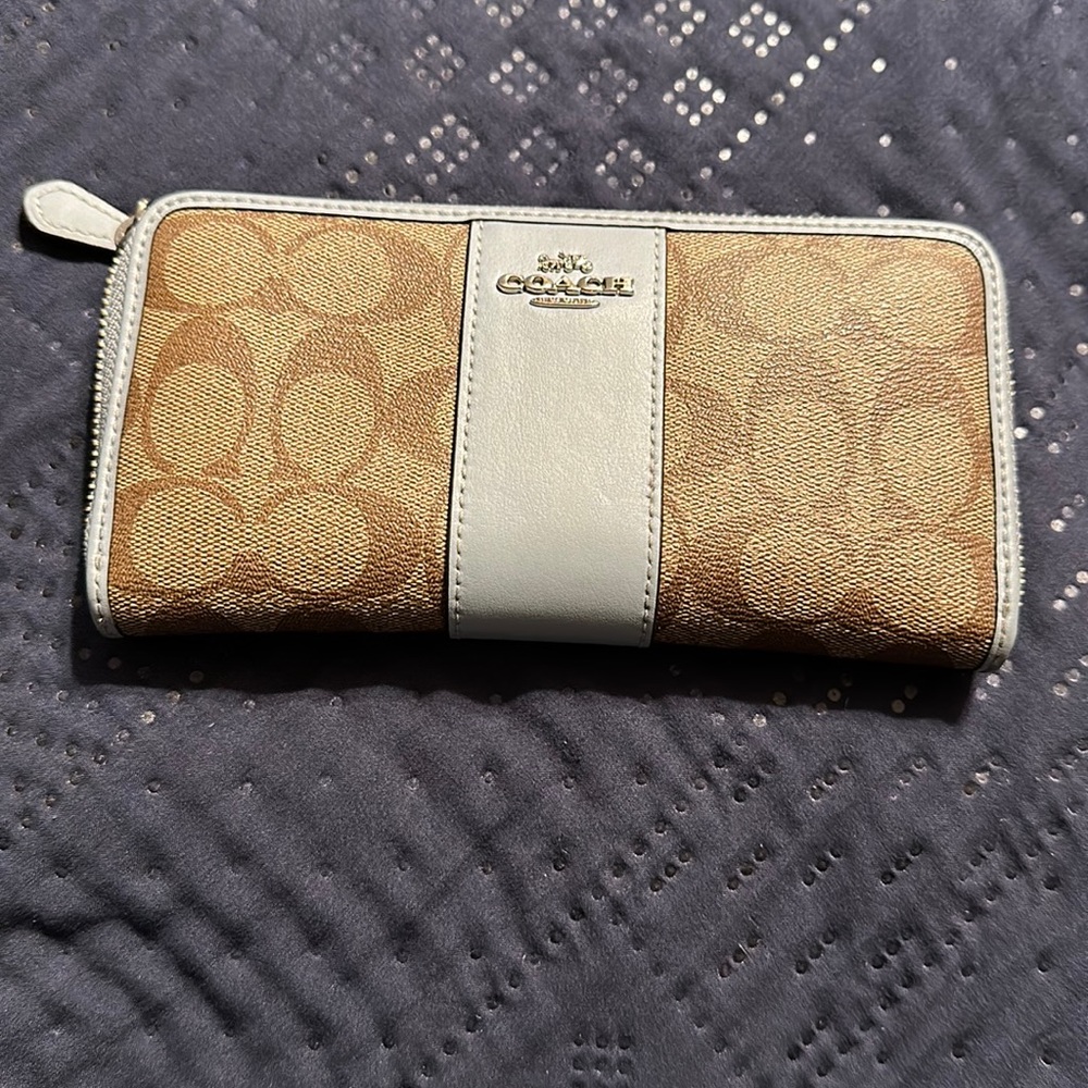 Coach wallet
